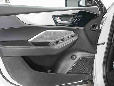 Used 2025 Acura MDX SH-AWD w/ Technology Package image 22