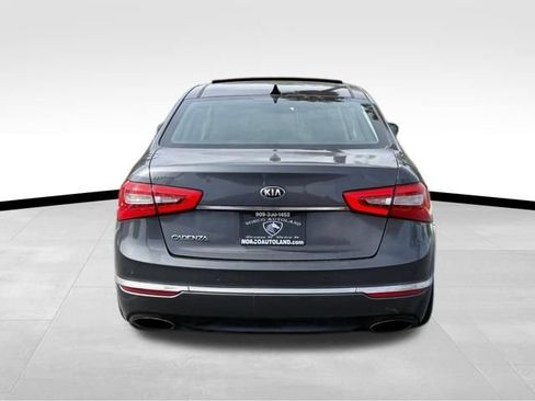 Used 2014 Kia Cadenza Premium w/ Technology Package FWD image 5