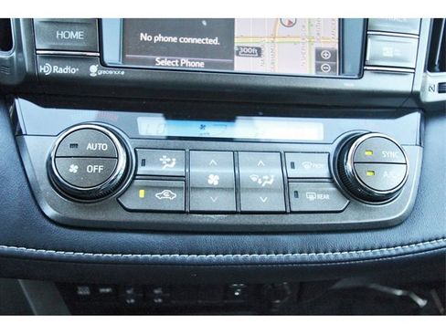 Used 2015 Toyota RAV4 Limited image 25