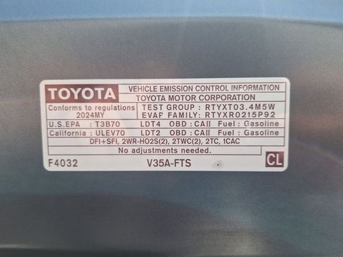 Used 2024 Toyota Tundra SR5 w/ SR5 Convenience Package AWD/4WD image 23