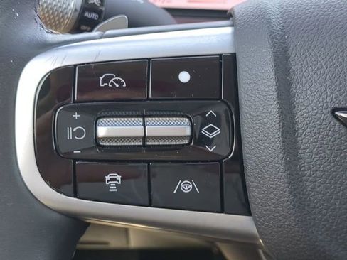 Used 2025 Genesis GV80 2.5T Standard AWD/4WD image 25
