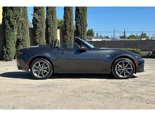 Certified 2023 MAZDA MX-5 Miata Grand Touring RWD image 4