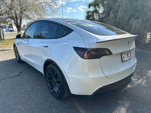 Used 2021 Tesla Model Y Performance image 8