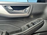 Used 2022 Ford Escape SE image 6