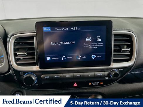 Certified 2025 Hyundai Venue SEL image 25