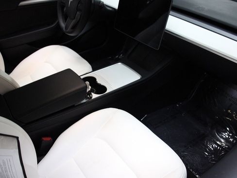 Used 2022 Tesla Model 3 Performance image 51