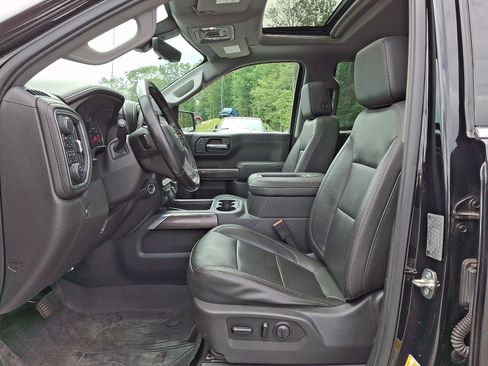 Used 2019 Chevrolet Silverado 1500 LTZ w/ LTZ Plus Package AWD/4WD image 13
