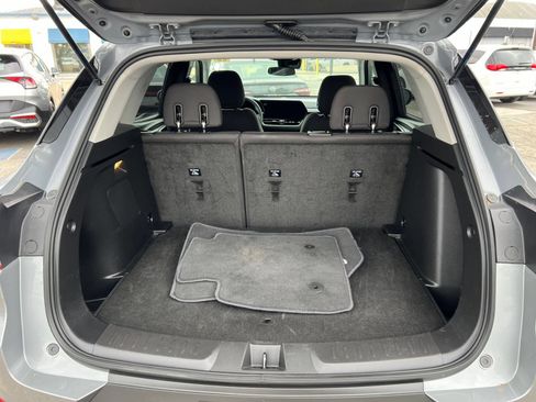 Used 2025 Chevrolet TrailBlazer LT FWD image 36