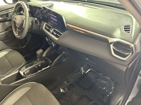 Used 2025 Chevrolet TrailBlazer LT image 26