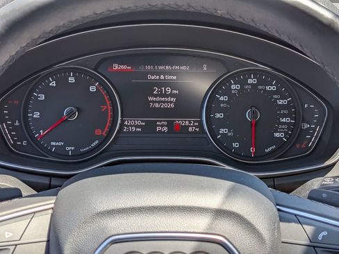 Used 2023 Audi Q5 2.0T Premium w/ Convenience Package AWD/4WD image 19