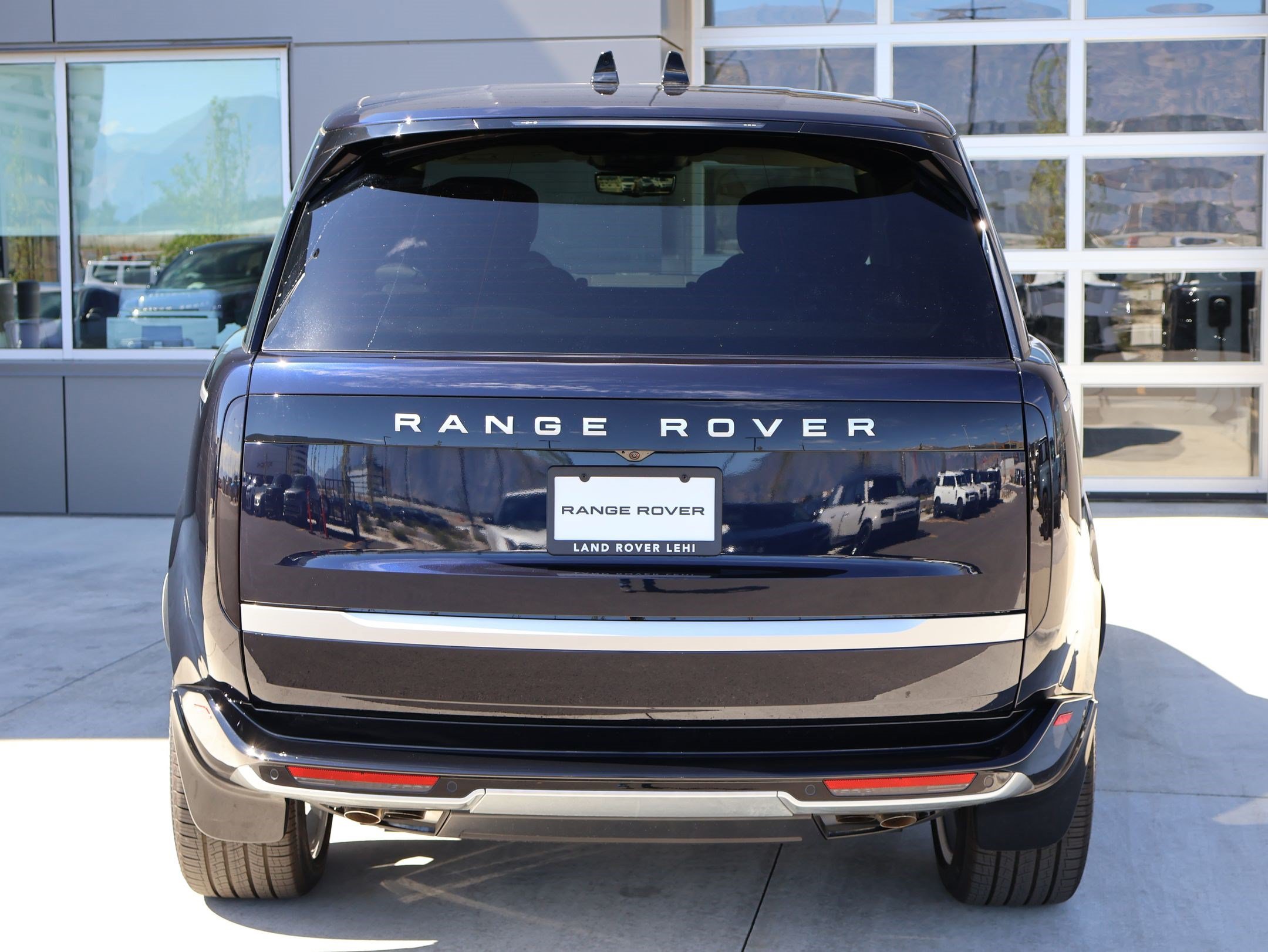 New 2026 Land Rover Range Rover Autobiography AWD/4WD image 7