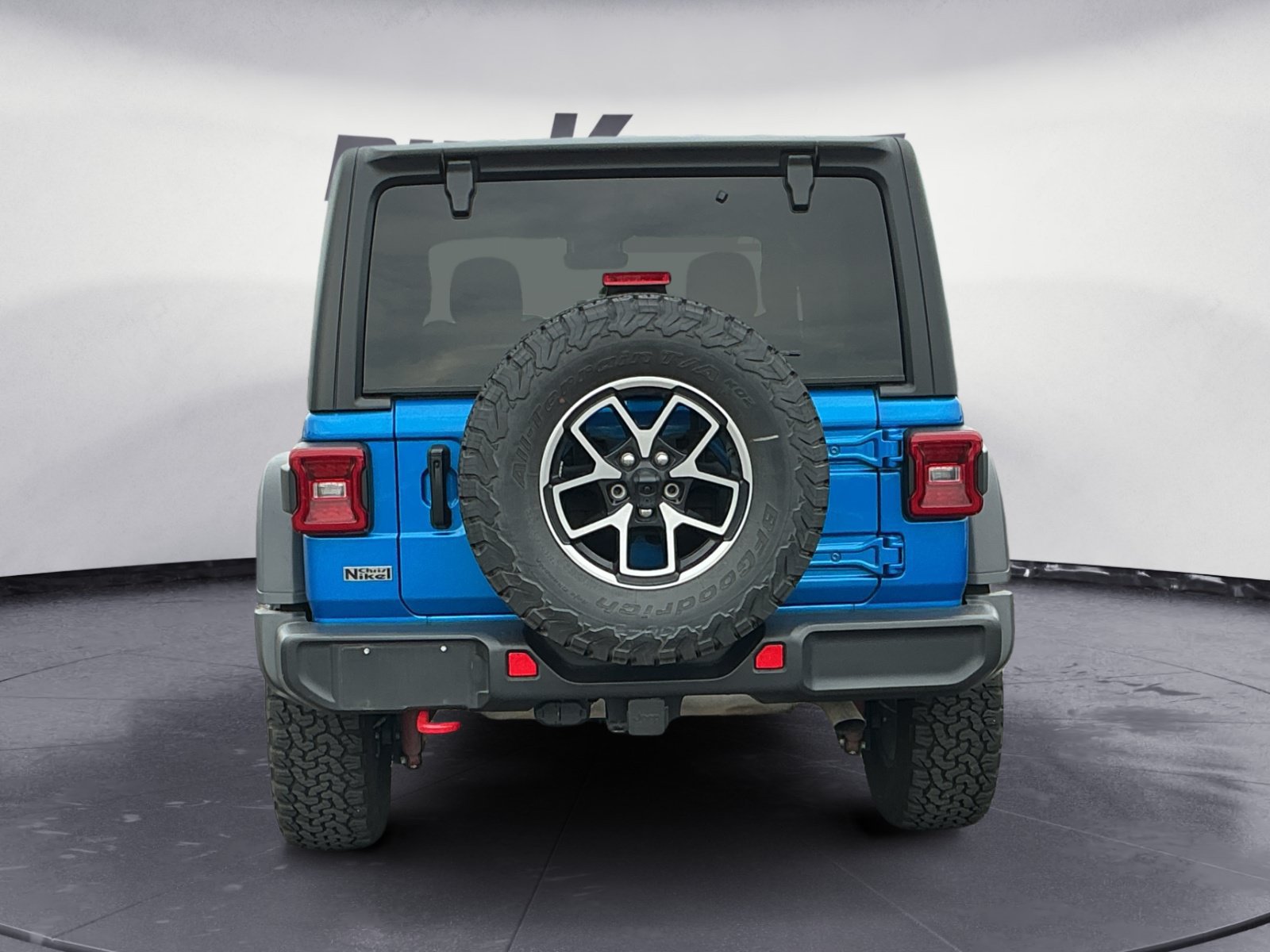 Used 2024 Jeep Wrangler Unlimited Rubicon w/ Technology Group AWD/4WD image 5