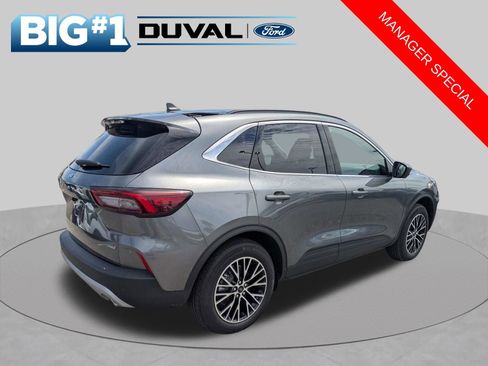 Certified 2026 Ford Escape SE w/ PHEV Premium Package FWD image 4