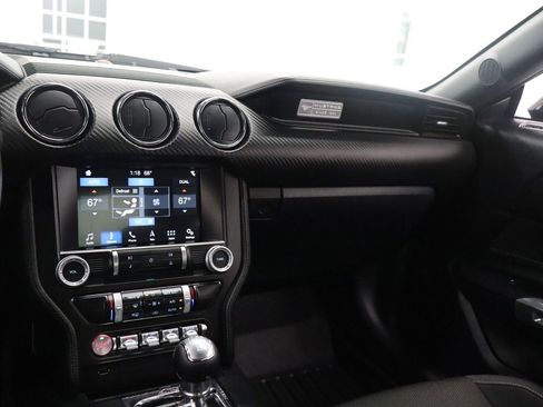 Used 2015 Ford Mustang Coupe RWD image 21