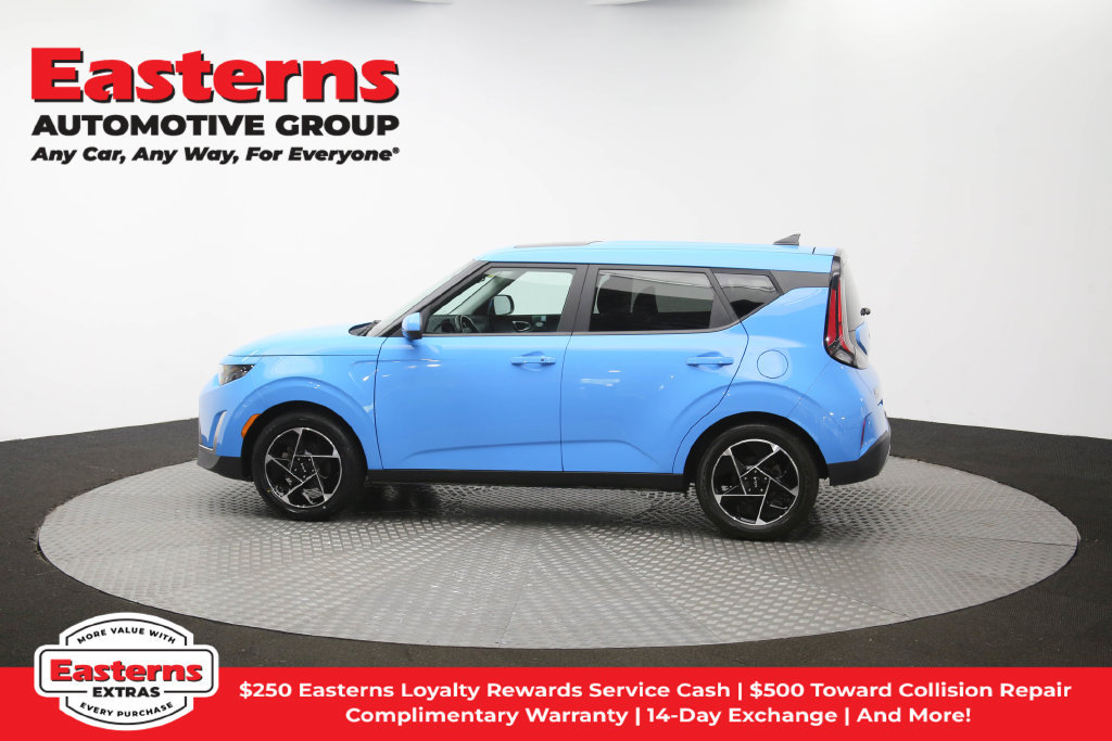 Used 2023 Kia Soul EX FWD image 65