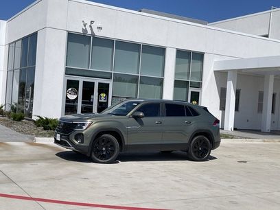 New 2026 Volkswagen Atlas Cross Sport SE
