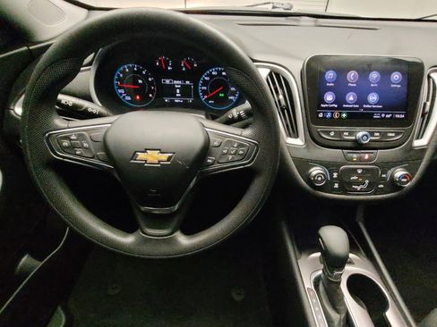 Used 2021 Chevrolet Malibu LS FWD image 22