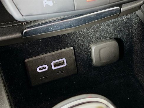 Used 2024 Cadillac XT4 Premium Luxury image 20