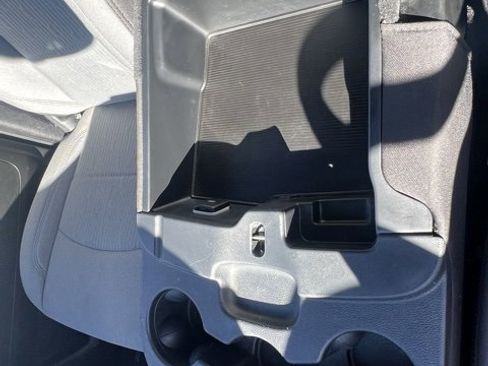 Used 2024 RAM 2500 Big Horn w/ Safety Group image 17