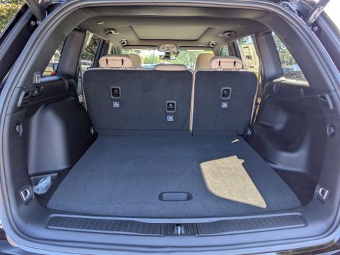 New 2025 Jeep Grand Cherokee Limited w/ Luxury Tech Group II image 12