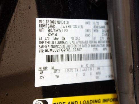 Used 2024 Lincoln Navigator Black Label image 38