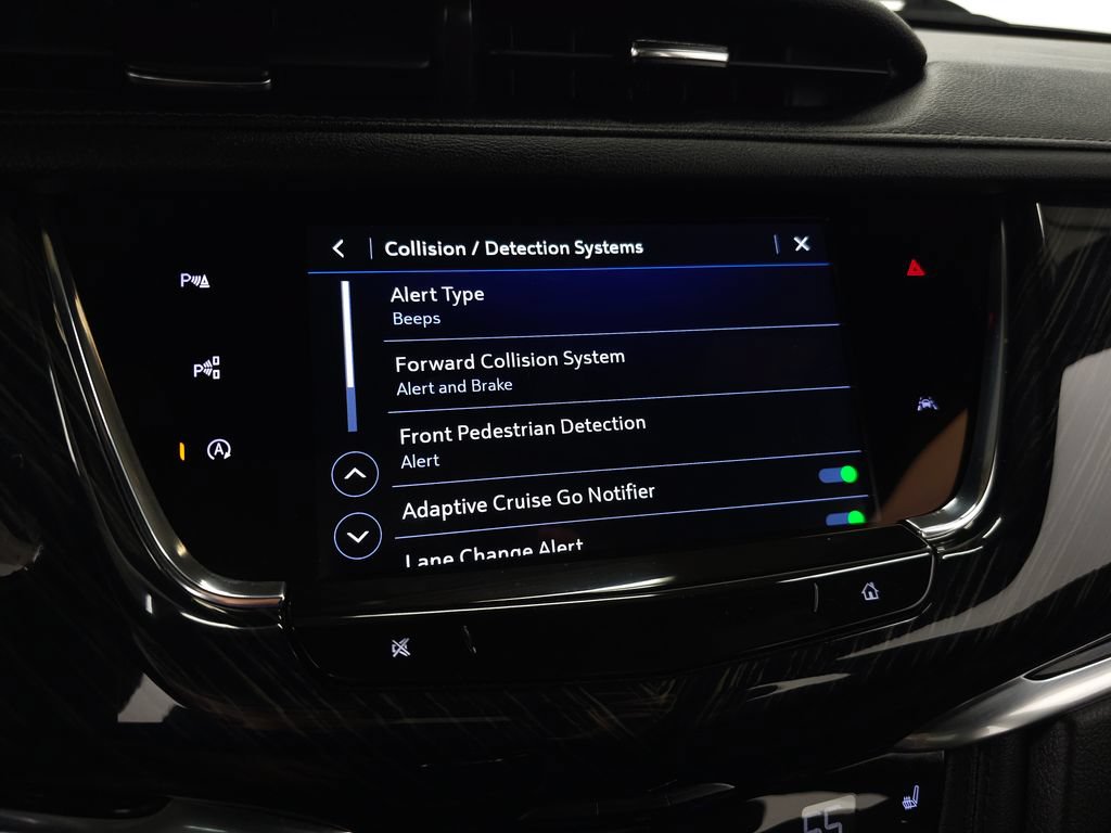 Used 2023 Cadillac XT6 Premium Luxury w/ Technology Package AWD/4WD image 27