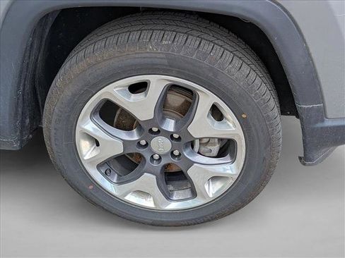 Used 2020 Jeep Compass Limited AWD/4WD image 9