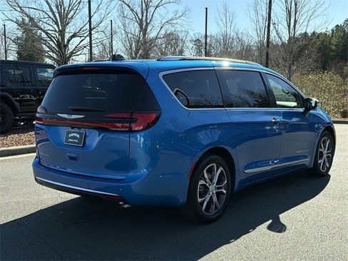 New 2026 Chrysler Pacifica Pinnacle image 12