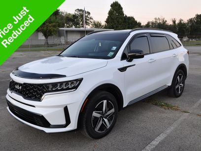 Used 2023 Kia Sorento S w/ Panoramic Sunroof Package