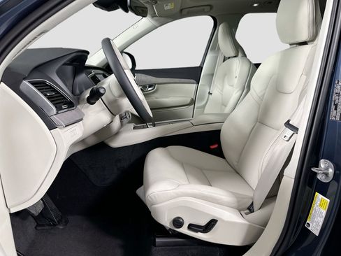 New 2025 Volvo XC90 T8 Plus w/ Protection Package Premier image 15