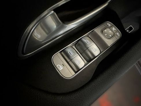 Used 2025 Mercedes-Benz GLE 350 4MATIC image 16