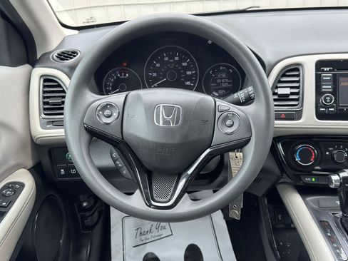 Used 2016 Honda HR-V LX image 18