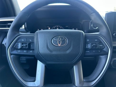 Used 2025 Toyota 4Runner SR5 image 22