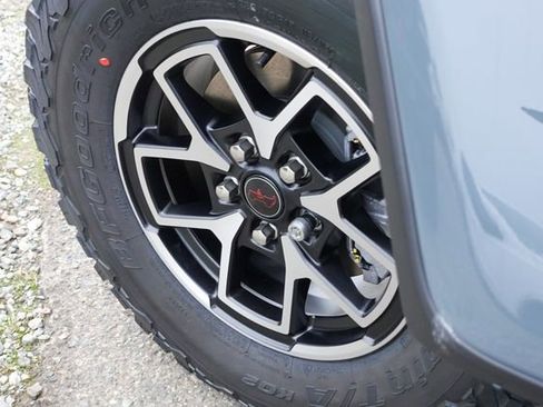 New 2026 Jeep Wrangler Unlimited Rubicon w/ Technology Group image 12