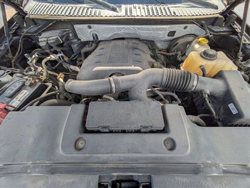 Used 2017 Ford Expedition Limited w/ Equipment Group 301A image 18