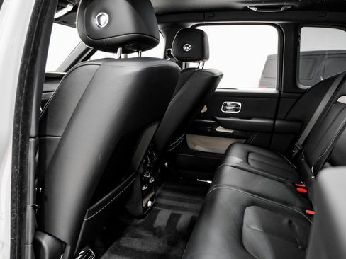 Used 2023 Rolls-Royce Cullinan Black Badge w/ Driver's Package AWD/4WD image 47