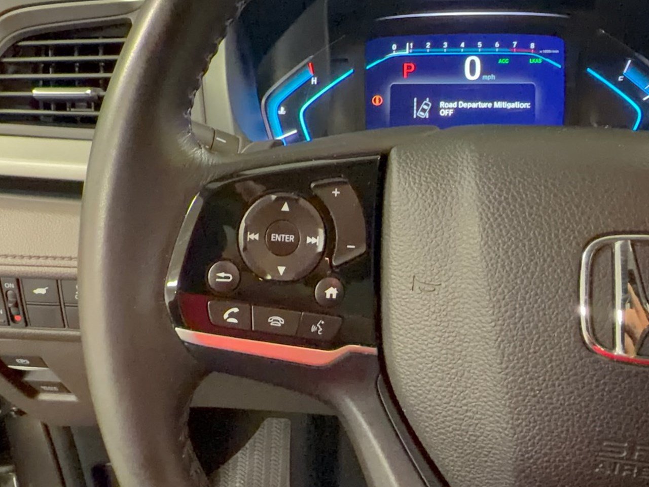 Used 2018 Honda Odyssey EX-L image 18
