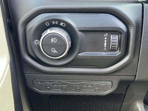 New 2026 Jeep Gladiator Sport image 25