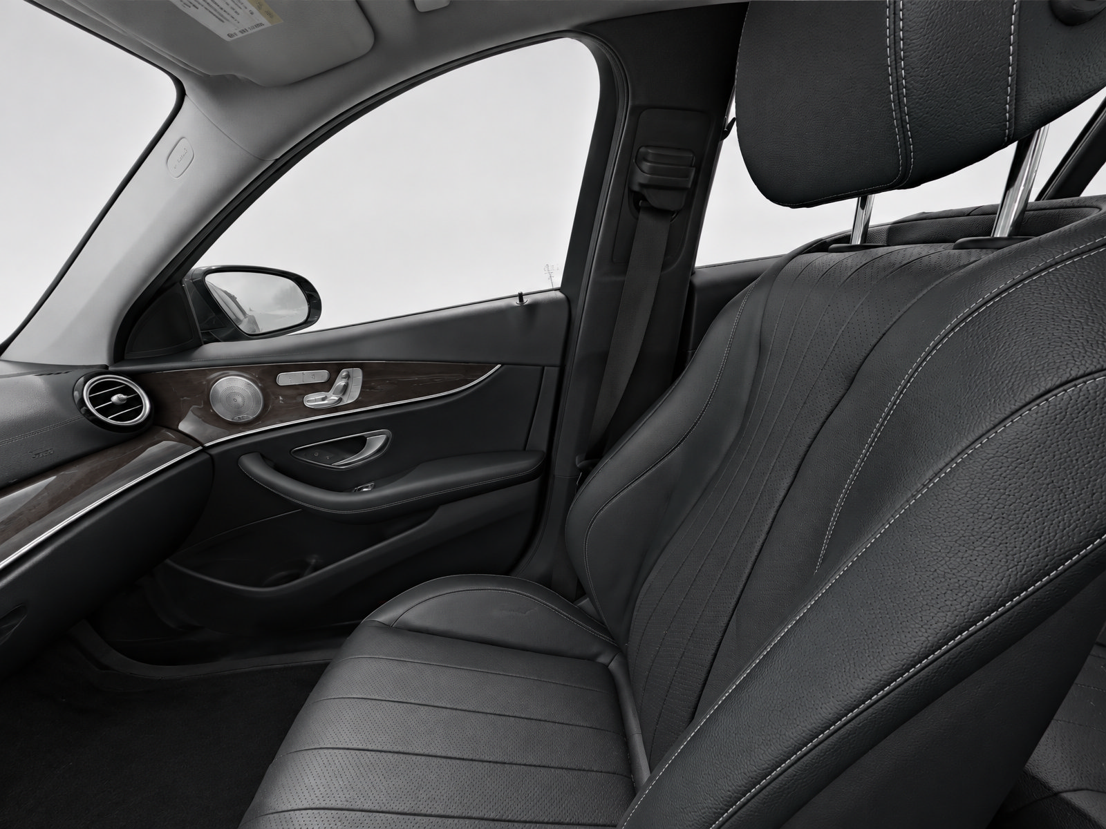 Used 2017 Mercedes-Benz E 300 image 20