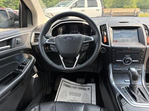 Used 2016 Ford Edge Titanium w/ Equipment Group 301A AWD/4WD image 15