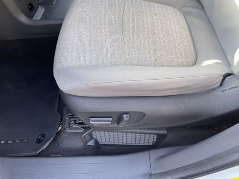 Certified 2024 Toyota Sienna LE AWD/4WD image 15