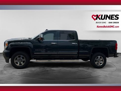 Used 2018 GMC Sierra 3500 Denali w/ Duramax Plus Package AWD/4WD image 6