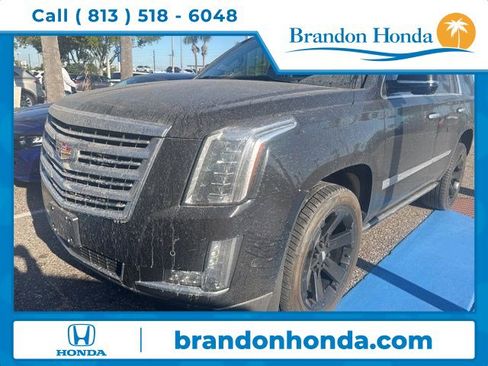 Used 2019 Cadillac Escalade Platinum image 1