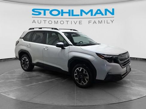 Certified 2025 Subaru Forester Premium AWD/4WD image 11
