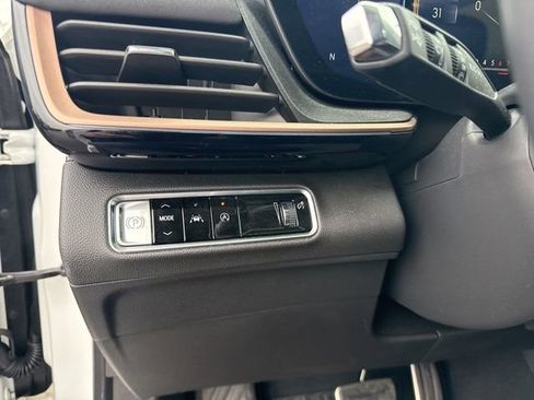 Used 2024 Buick Envision Sport Touring image 12