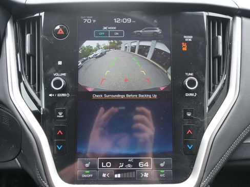 Used 2025 Subaru Outback Premium AWD/4WD image 25