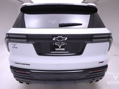 New 2026 Chevrolet Traverse RS image 4
