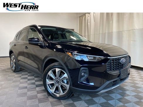 Used 2025 Ford Escape Platinum image 1