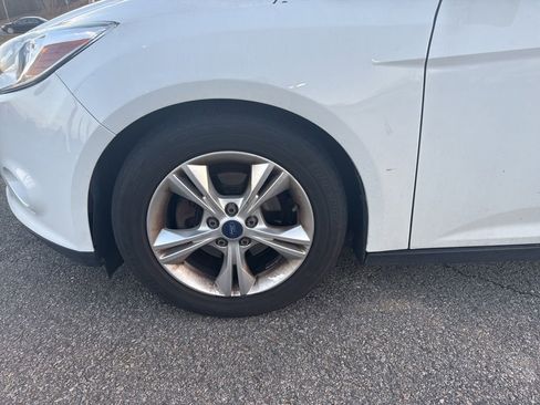 Used 2014 Ford Focus SE image 4