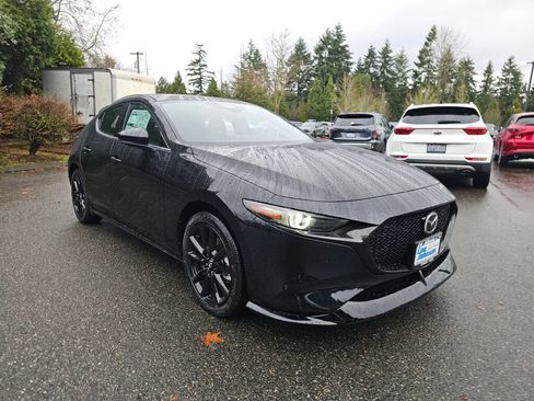 New 2026 MAZDA MAZDA3 Hatchback w/Premium Plus Pkg image 3